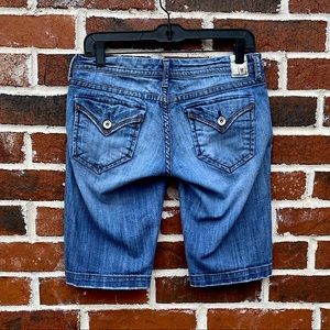 4 for $20 !iT size 27 blue jean Bermuda shorts.